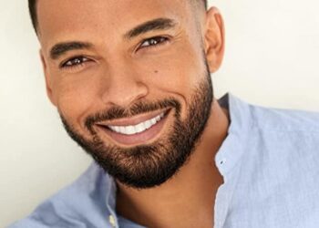 MV5BMGUwM2E2OWItMTQ5NC00MmVjLTliZjQtZGIwMTlhODdjOGJjXkEyXkFqcGdeQXVyMjQwMDg0Ng@@._V1_UY1200_CR85,0,630,1200_AL_