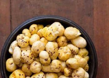 5 Healthy Snacks to Keep You Energised While Working