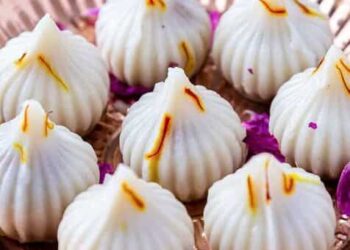 How To Make Sugar-Free Modaks At Home