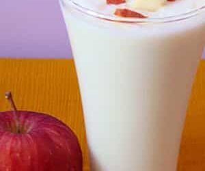 Six Benefits of Consuming Apple With Milk