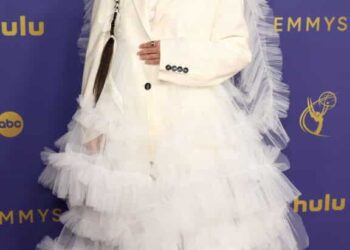 Emmy Awards: Worst-Dressed Celebrities Ranked!