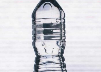 5 Hidden Dangers of Consuming Packaged Drinking Water