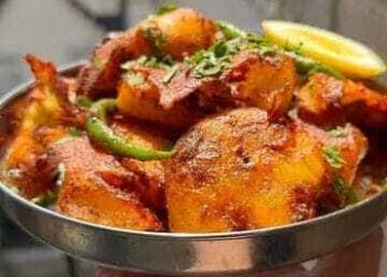 How To Make Traditional Sindhi Aloo Tuk At Home
