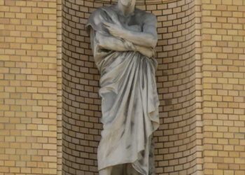 5 Best Quotes by Aristotle on Life