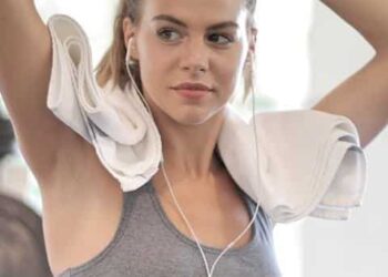 Your Skin Will Thank You For Doing This Before Hitting The Gym