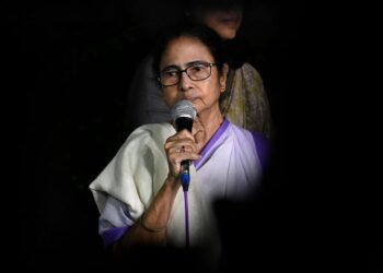 Women 'Rule': Female Chief Ministers of India
                              
                              Published by Livemint | 17 Sep 2024