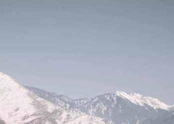 10 Stunning Places In Kashmir Your Kids Will Love