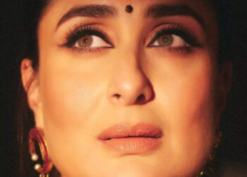 Kareena Kapoor In Banarasi Drape And Kohled Eyes At Special Event Is Too Dreamy To Miss​
