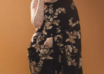 Bhumi Pednekar Gives 'Maharani' Vibes In Black Floral Saree, Pearls