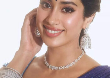 Devara Actress Janhvi Kapoor Dazzles In Blue Shimmer Lehenga Saree
