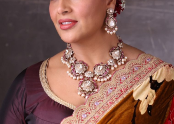 Saree Blouse Ideas For Durga Puja Pandal Hopping