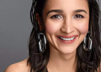 Alia Bhatt Drops 'Backstage' Pics From Paris Fashion Week