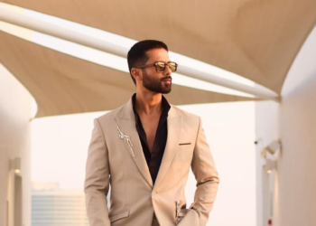 Shahid Kapoor Preps Us For Deva, Unveils Stylish Look In Beige Suit