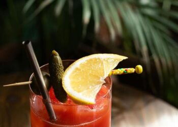 5 health benefits of drinking vegetable juices
                              
                              Published by Livemint | 28 Sep 2024
