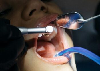 5 drinks that can damage your teeth
                              
                              Published by Livemint | 27 Sep 2024