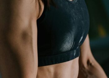 7 best exercises to tone your arms at home
                              
                              Published by Livemint | 16 Sep 2024