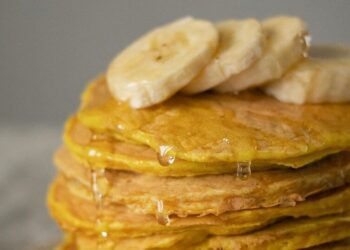 5 reasons bananas are the perfect go-to snack
                              
                              Published by Livemint | 09 Sep 2024