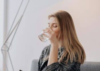 7 morning detox drinks for healthy skin
                              
                              Published by Livemint | 05 Sep 2024