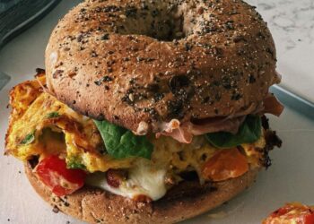 5 best multigrain breakfast recipes
                              
                              Published by Livemint | 20 Sep 2024