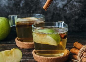 6 benefits of apple cider vinegar
                              
                              Published by Livemint | 19 Sep 2024