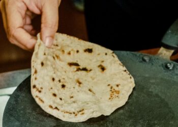 5 ways to use leftover roti
                              
                              Published by Livemint | 16 Sep 2024