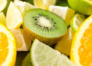 5 vitamin C rich foods
                              
                              Published by Livemint | 15 Sep 2024