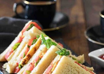 Diwali Special: Quick and Easy Bread Dishes in Under 10 Minutes