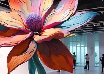 5 of the world’s largest flowers
                              
                              Published by Livemint | 23 Oct 2024