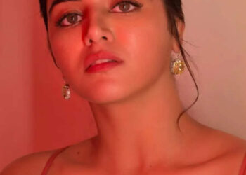 Do You Know Wamiqa Gabbi Made Her Debut With Jab We Met?