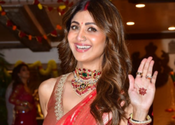 Minimal Mehendi Designs Inspired By Bollywood Divas For Diwali 2024