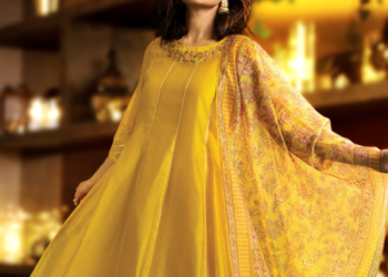 Salwar Suit Designs Inspired By Anushka Sharma For Diwali Puja