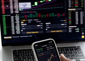 Top 5 index outperformers in the first half of FY2 …
                              
                              Published by Livemint | 03 Oct 2024