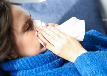 5 essential foods to fight cold and flu this winte …
                              
                              Published by Livemint | 30 Oct 2024