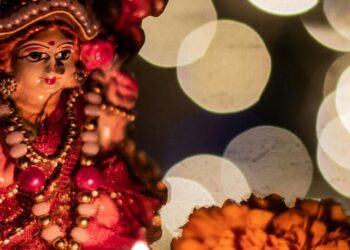 5 things to offer Ganesh-Lakshmi Ji on Diwali 2024
                              
                              Published by Livemint | 25 Oct 2024