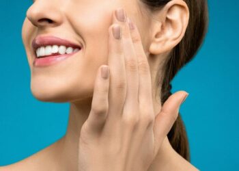 Oral health: 5 drinks that are safe for your teeth
                              
                              Published by Livemint | 30 Sep 2024