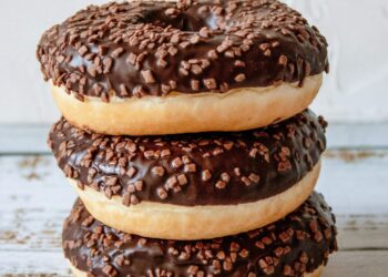 Recipe For Making Donuts at Home in 5 Simple Steps