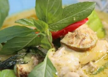 How to Make Authentic Thai Green Curry?