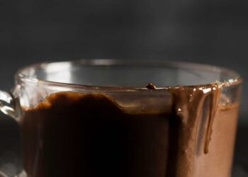 Step-by-Step Guide to Making Vegan Hot Chocolate