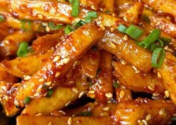 Make Tasty Honey Chilli Potatoes in Just 5 Simple Steps