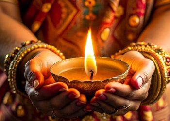 Diwali 2024 gifting: 5 thoughtful presents for lov …
                              
                              Published by Livemint | 01 Nov 2024