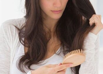 5 tips for reversing hair thinning
                              
                              Published by Livemint | 15 Nov 2024