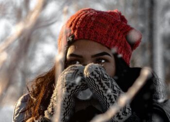 5 natural ways to stay warm this winter
                              
                              Published by Livemint | 29 Nov 2024