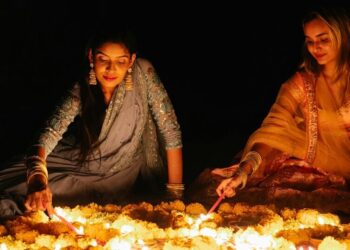 5 fashion inspiration for Diwali 2024
                              
                              Published by Livemint | 31 Oct 2024