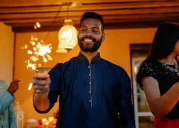 5 ways to celebrate Diwali with culture and tradit …
                              
                              Published by Livemint | 03 Nov 2024