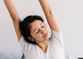 5 morning habits to boost energy
                              
                              Published by Livemint | 07 Nov 2024