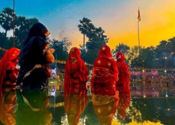 5 Chhath songs by Sharda Sinha
                              
                              Published by Livemint | 06 Nov 2024