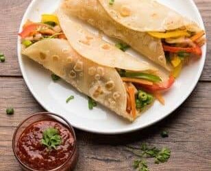 5 Easy Steps to Make Tandoori Veg Kathi Roll