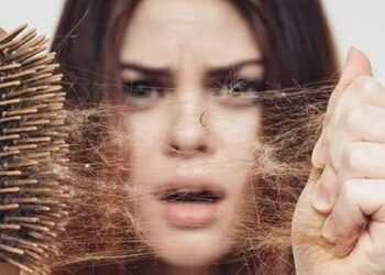 5 vitamins that help prevent and manage hair loss
                              
                              Published by Livemint | 17 Dec 2024