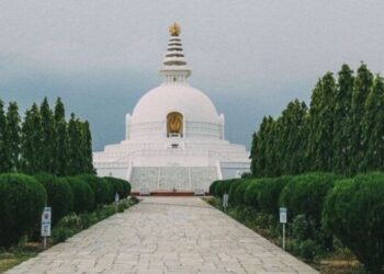 5 must-visit places in Nepal
                              
                              Published by Livemint | 18 Dec 2024