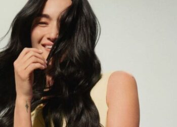 5 essential oils that promote hair growth and stre …
                              
                              Published by Livemint | 18 Dec 2024